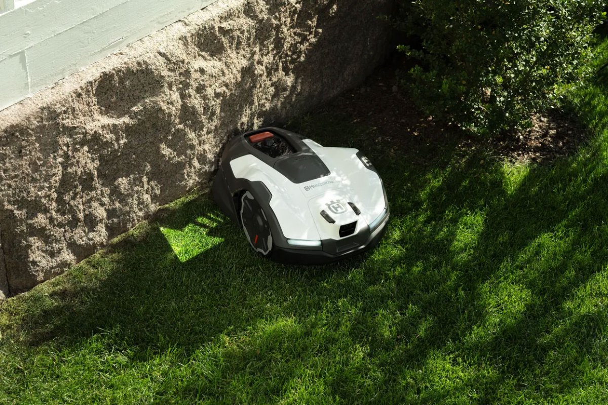Husqvarna Automower® 410VE NERA Robotmaaier met AI vision en draadloze Epos™ navigatie voor gazons van 1000 tot 1500m² - Afbeelding 8